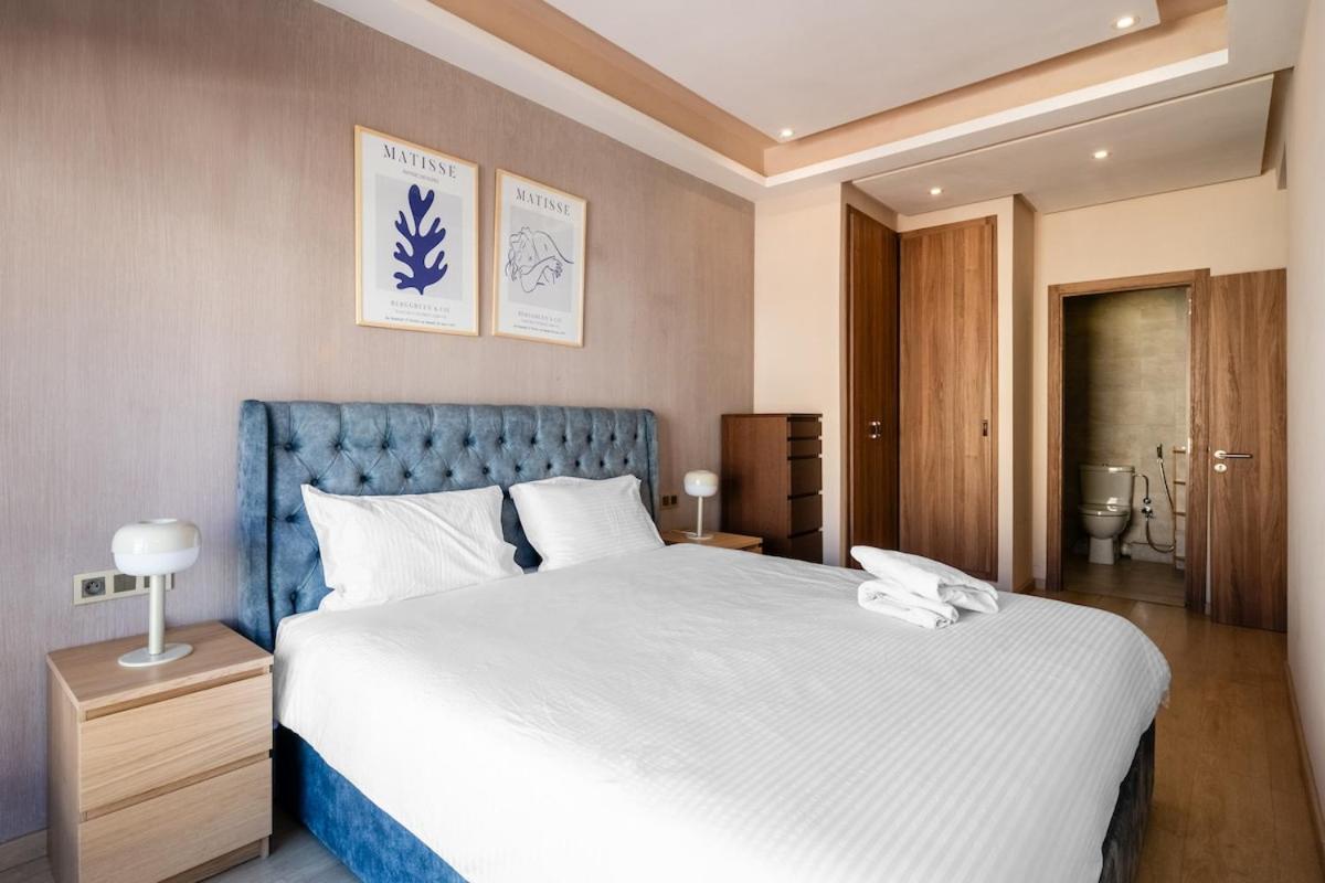 Spacious & 3 Bedrooms-casablanca Center Casablanca