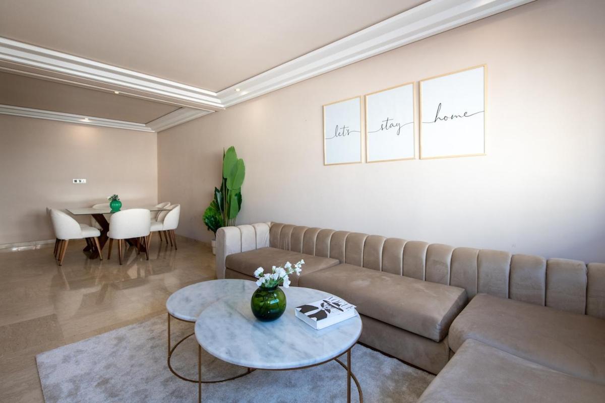 Spacious & 3 Bedrooms-casablanca Center *